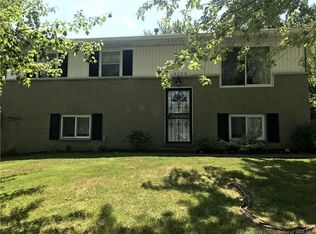 2722 Mohawk Dr, New Albany, IN 47150