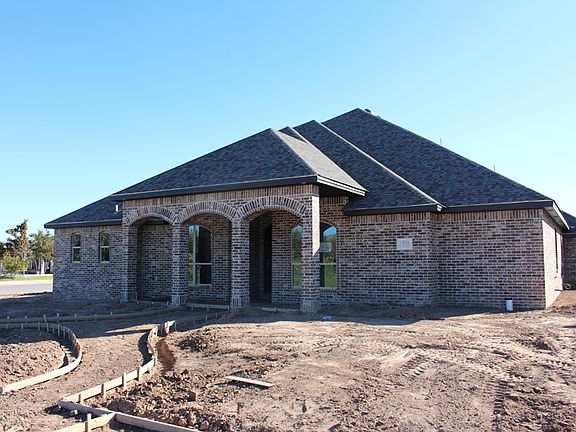 4th image of 1101 Breckenridge Dr