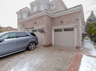 2257 Manor Hill Dr N, Mississauga, ON L5M5B8