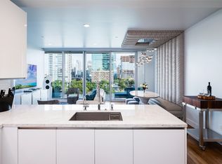 3130 N Harwood St APT 807, Dallas, TX 75201