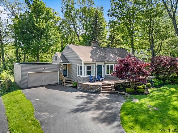 3rd image of 5427 Old Lake Shore Rd