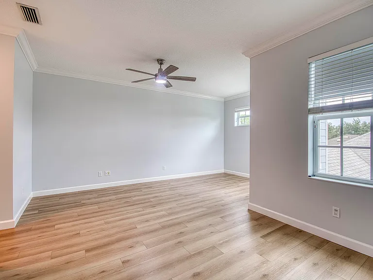 240 Poinciana Dr — Photo 15