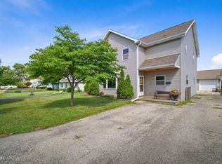 38 Whitehall Ave, Northlake, IL 60164