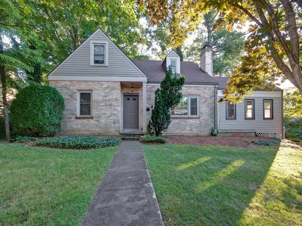 6 Wallace St, Lexington, VA 24450