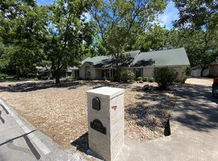 9001 N Longwood Dr, Granbury, TX 76049