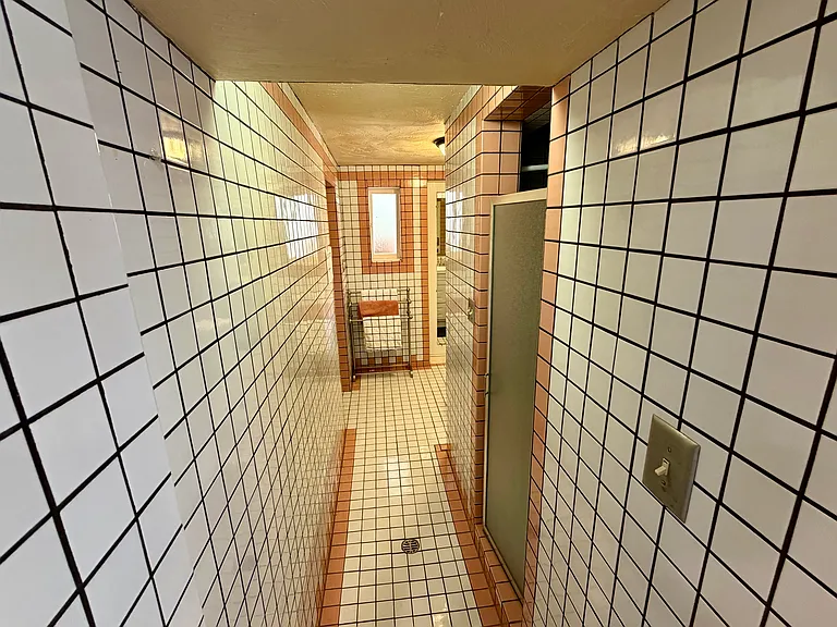 311 Amalfi Dr — Photo 49