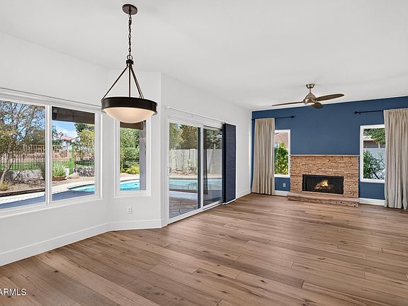 5th image of 16026 S 35TH Way