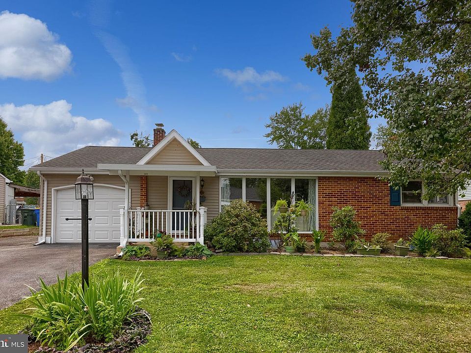 1st image of 2472 Cambridge Rd