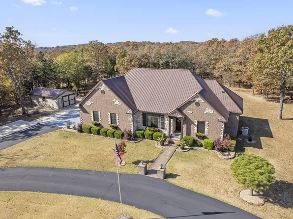 205 Bear Road, Branson, MO 65616