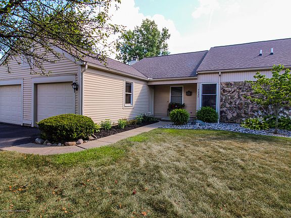 3rd image of 7237 Creekside Dr #35