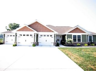 4890 W Pebble Dr, Jasper, IN 47546