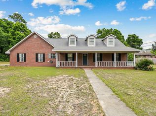 7260 Suman Ln, Pensacola, FL 32526