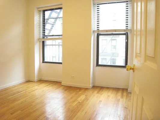 Rented by Cooper & Cooper Real Estate | media 14