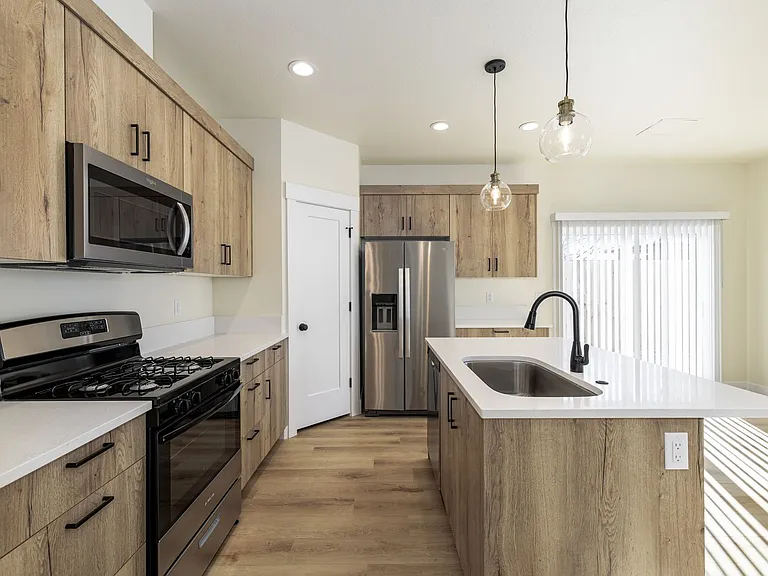 3322 N Cole Rd — Photo 6