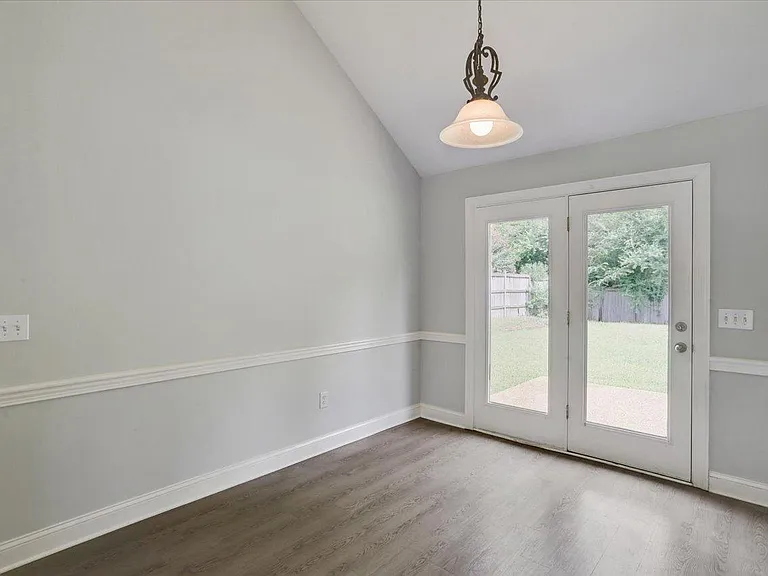 428 Wildberry Cir — Photo 7
