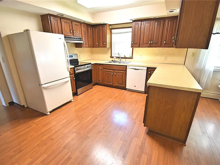 122 E Plainfield Ave — Photo 4