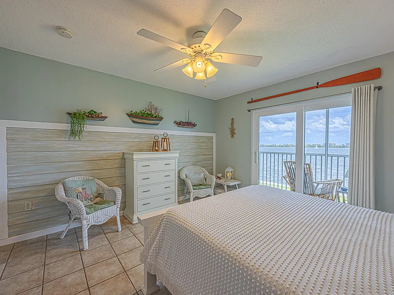 1516 S Lakeside Dr #203 — Photo 9