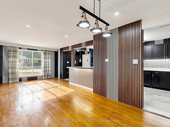 3rd image of 65 Darlingside Dr