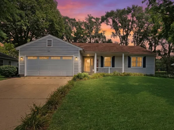1612 N Leonard Ave, McHenry, IL 60050