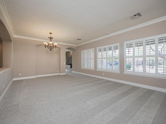 3rd image of 3335 E Beechnut Pl