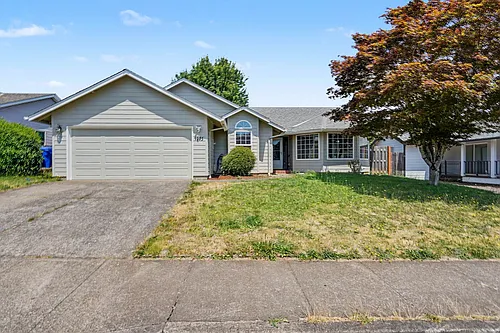 1075 Mildred Ln SE Photo 1