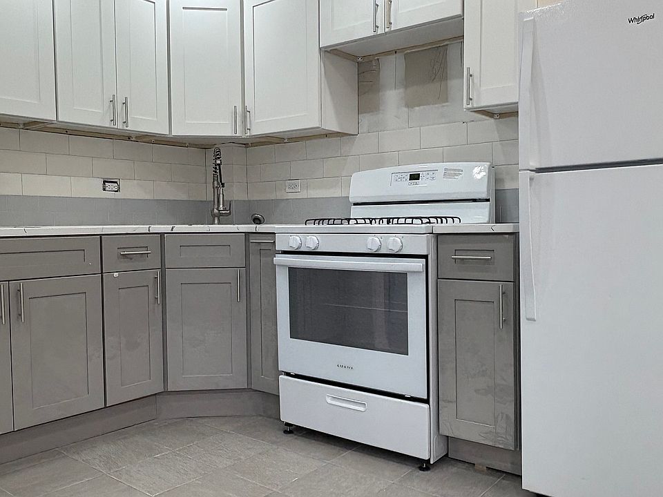 1st image of 244 Vernon Ave APT 4