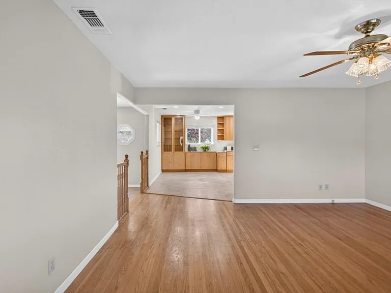 3167 Baseline Rd — Photo 17