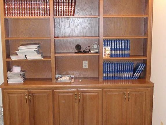 5th image of 6809 Old Creek Ct