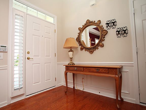 4th image of 9143 Beaver Brook Way
