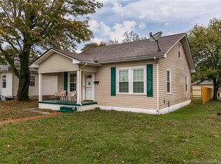218 Virginia Ave, Sellersburg, IN