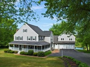88 Monroe St, Amesbury, MA 01913