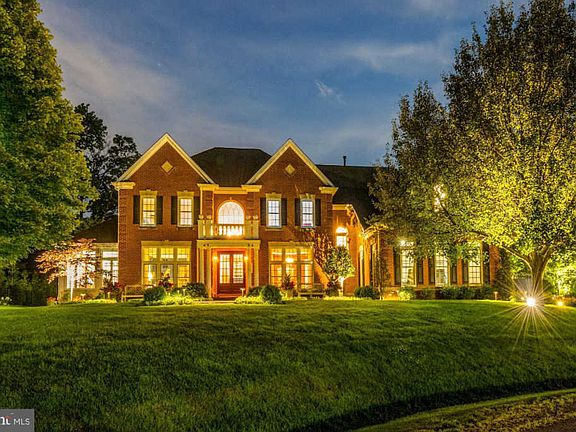 2nd image of 10403 Polo Club Ct