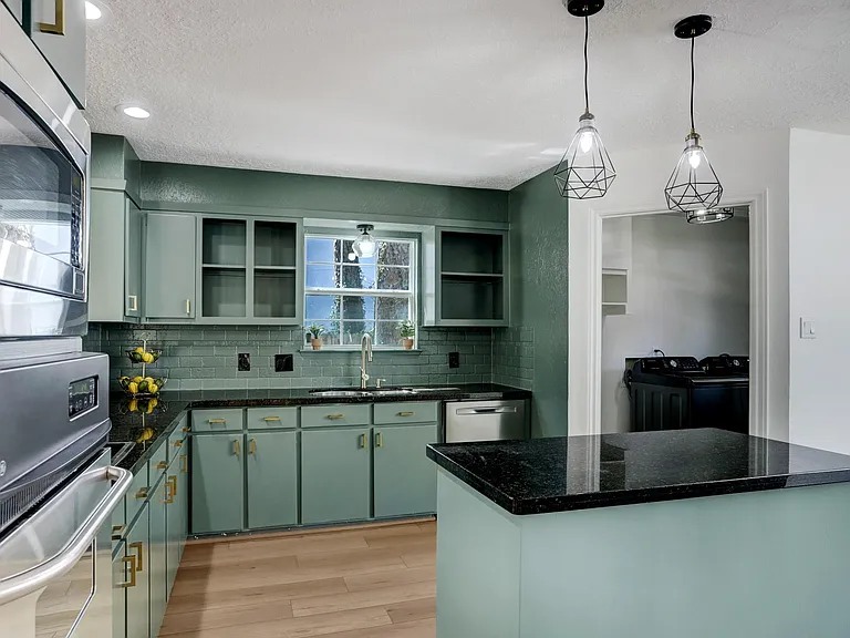 138 S Timber Top Dr — Photo 18