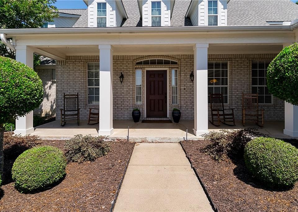 1st image of 313 Stansbury Dr