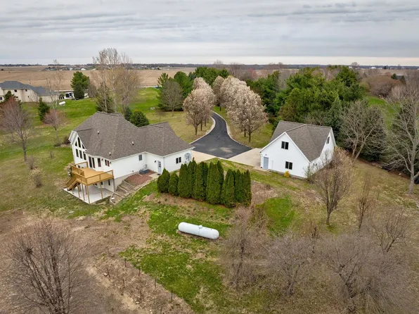 12274 NW 106th Ave, Granger, IA 50109