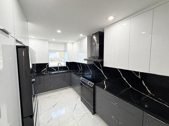 2nd image of 9054 NW 35TH Place
