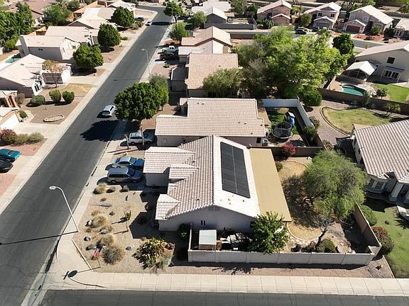 5th image of 501 W Country Estates Ave