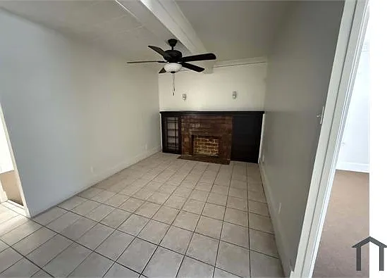 3 bed, 1200 sqft, $2,525 — Photo 4