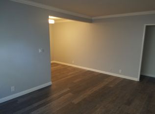 14270 Dickens St #R8, Sherman Oaks, CA 91423