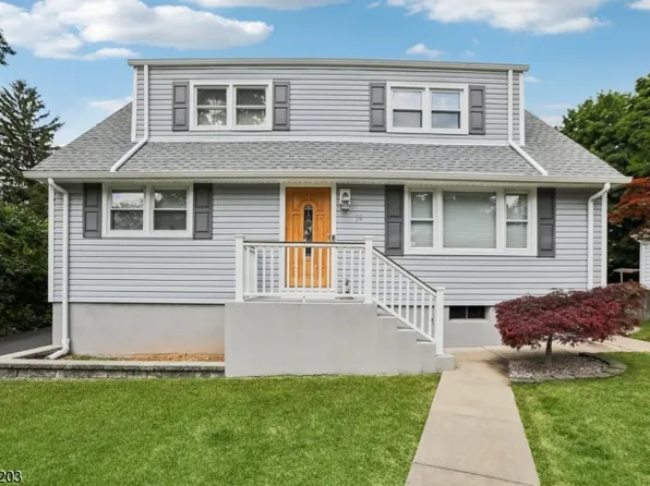29 Dacotah Ave, Oakland Boro, NJ 07436