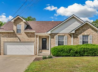 3393 Endsworth Dr, Clarksville, TN 37042