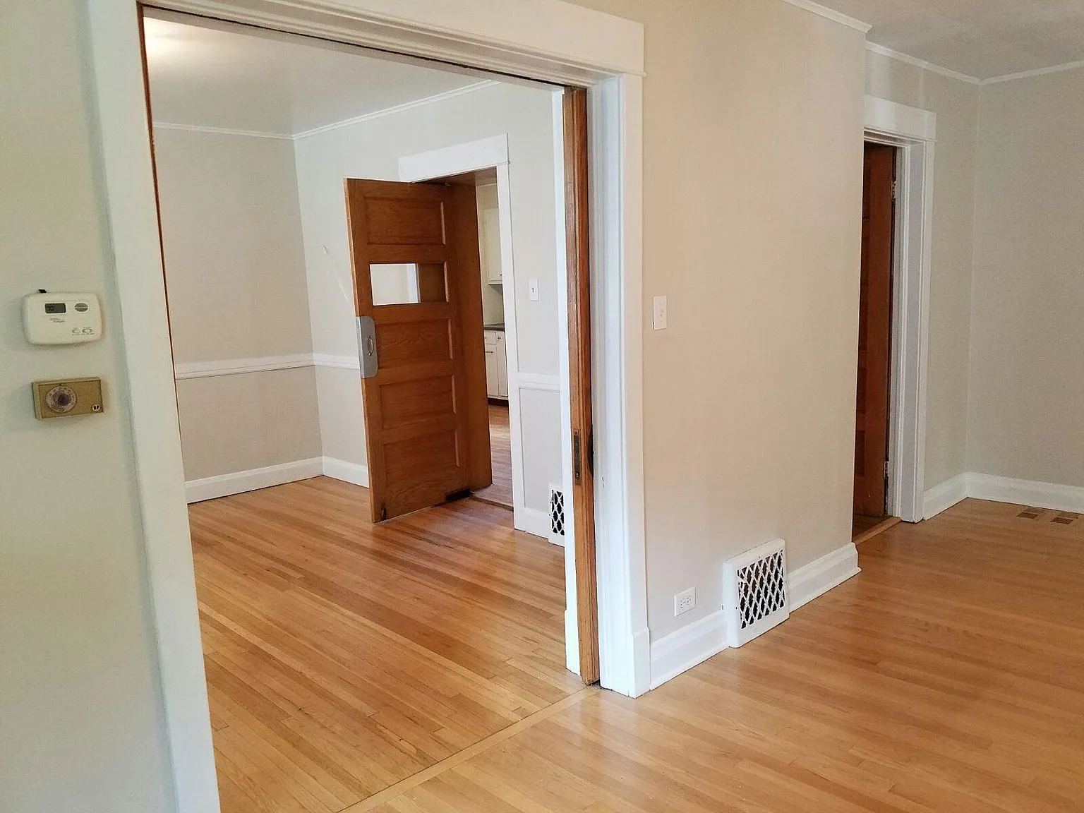 3 bed, 1650 sqft, $2,300 — Photo 4