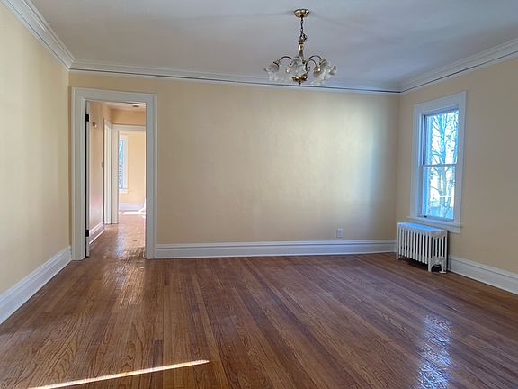 5th image of 1334 Chestnut St #2
