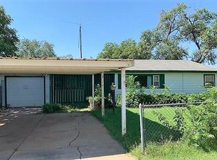703 W 22nd St, Plainview, TX 79072