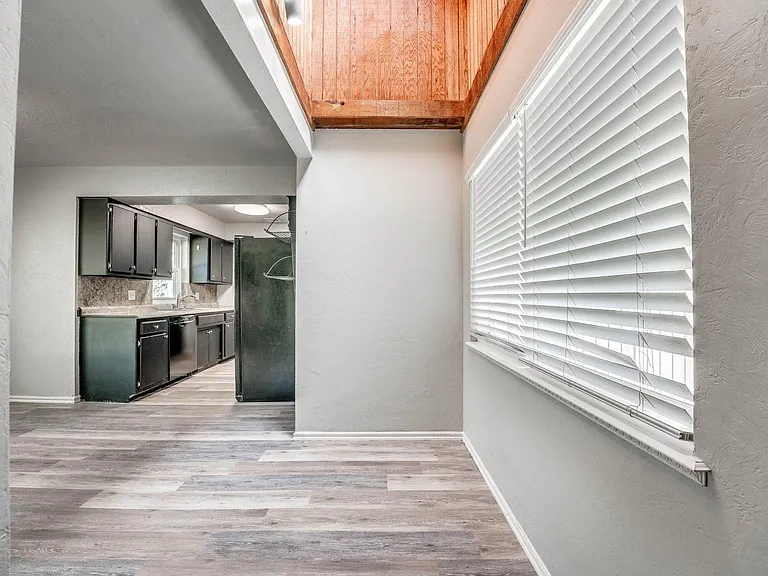 1205 Teal Pl — Photo 7