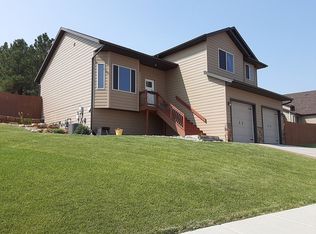921 Sagewood St, Rapid City, SD 57701