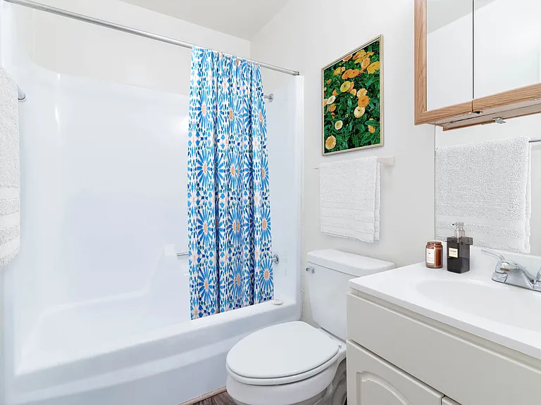 Southgate Manor Apartments — Photo 10