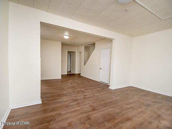 5th image of 257 Gardner St