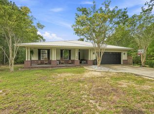537 Hunters Ridge Rd, Defuniak Springs, FL 32433