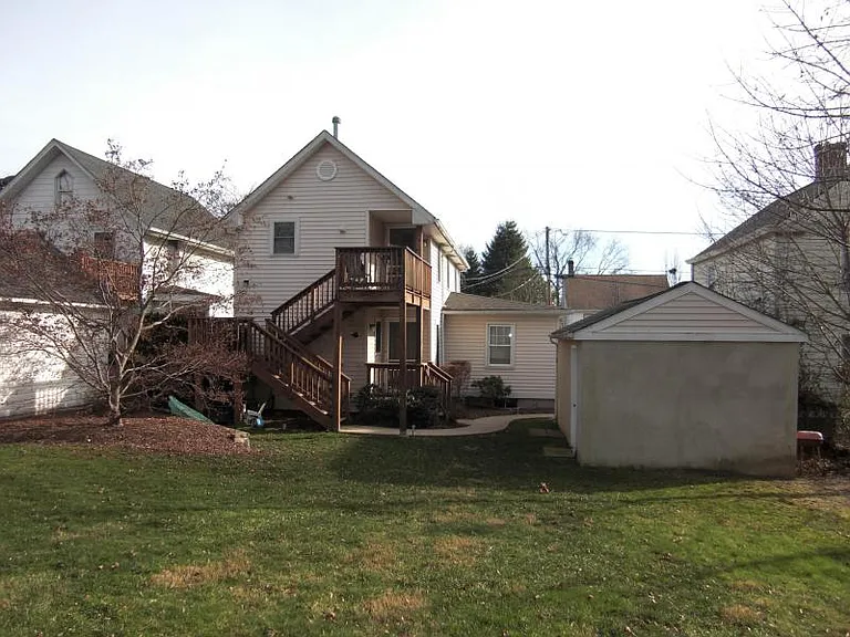 213 Holmes St #1 — Photo 10